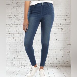 HUE Ultra Soft Denim Leggings Large NWT | Stretch Jeggings Comfy Everyday Fit